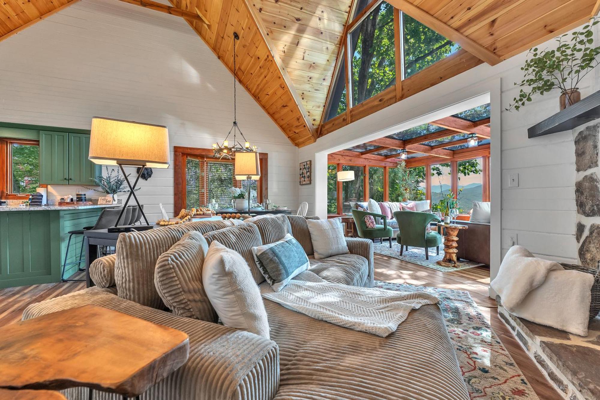 Family Chalet With Sauna, Hottub, Heavenly Views! Mins To Downtown! Gatlinburg Exterior foto